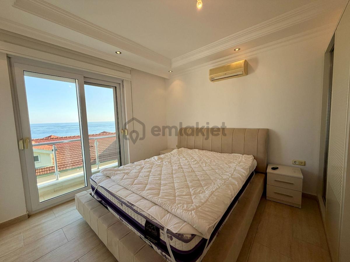 Alanya Kleopatra’da Panoramik Deniz Manzaralı Full Eşyalı 3+1 Penthouse - 6