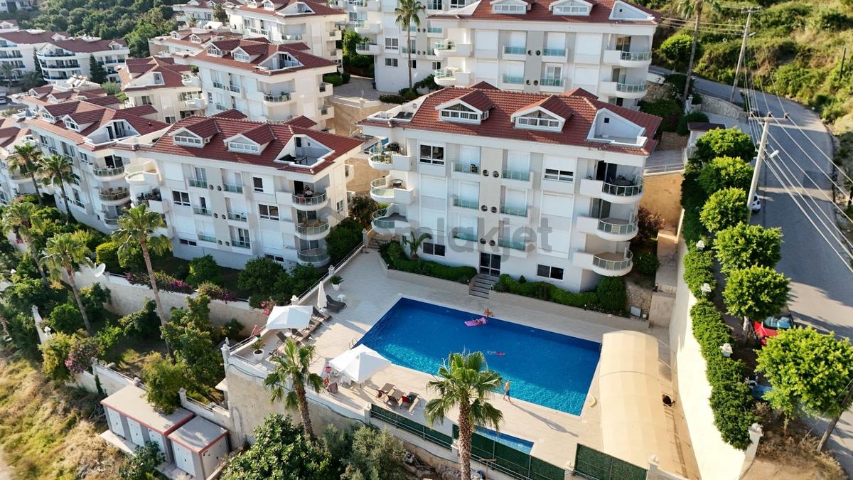 Alanya Kleopatra’da Panoramik Deniz Manzaralı Full Eşyalı 3+1 Penthouse - 16
