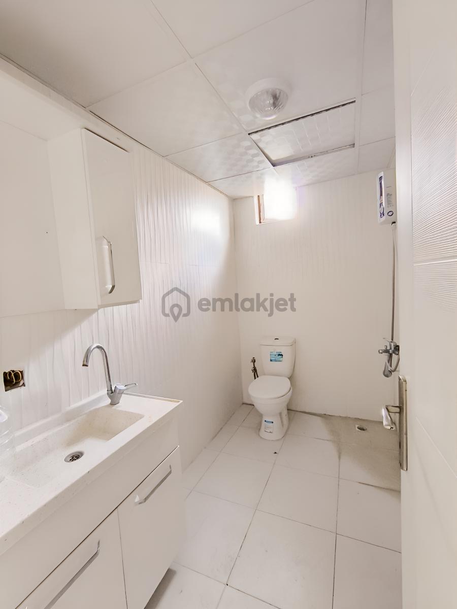 Korcan Cad. Üzerinde Kiralık Daire - 35