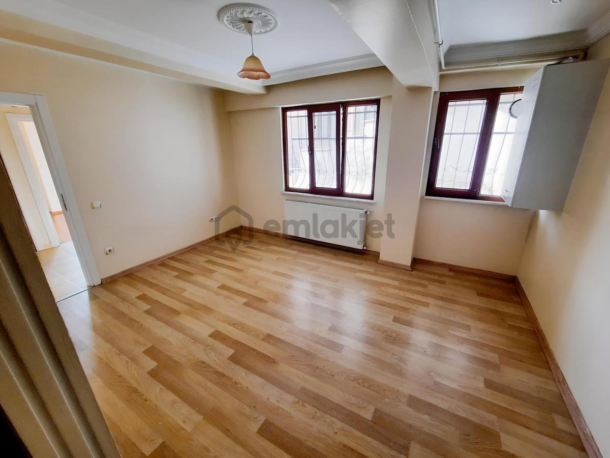 Kiralık Daire Eyüpsultan Güzeltepe'de 2+1 80 M²