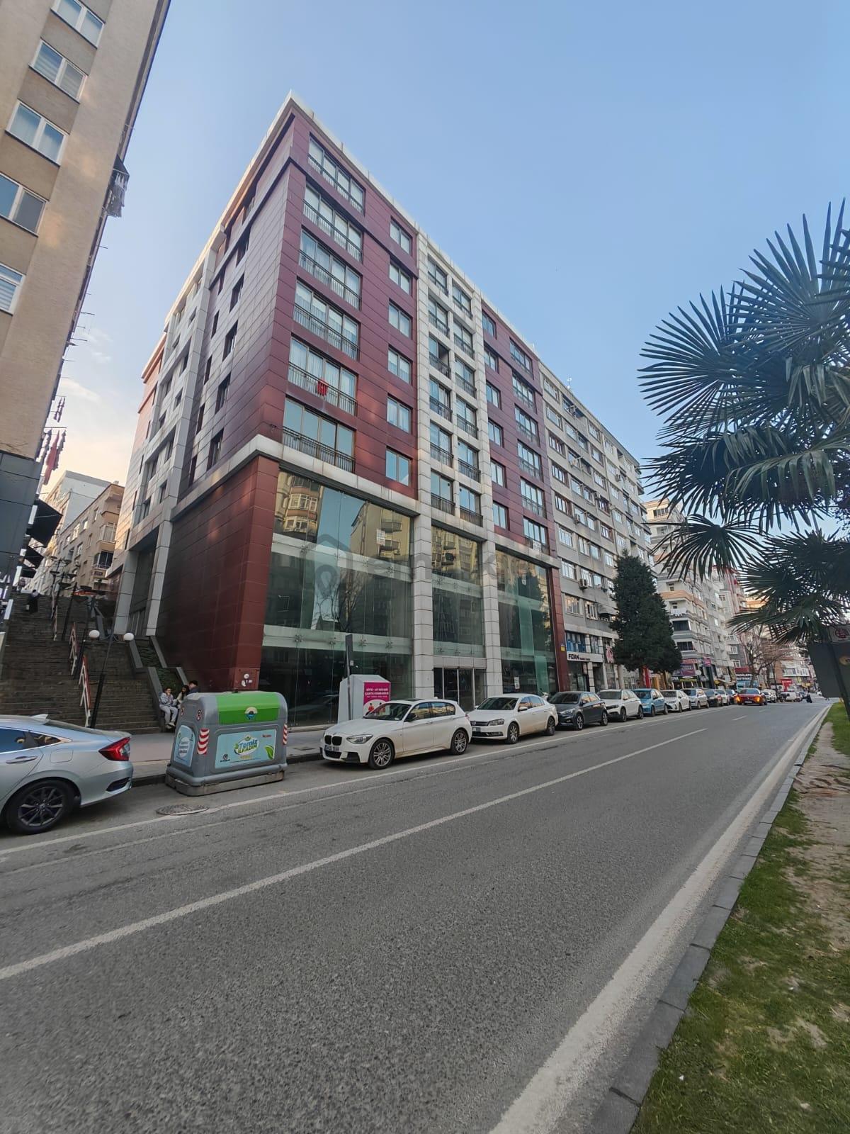 Hisar'dan 100. Yıl Bulvarına Cephe 140 M2 3+1 Geniş Daire