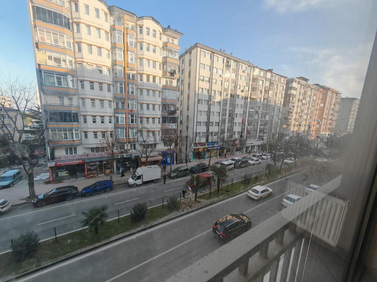 Hisar'dan 100. Yıl Bulvarına Cephe 140 M2 3+1 Geniş Daire - 34