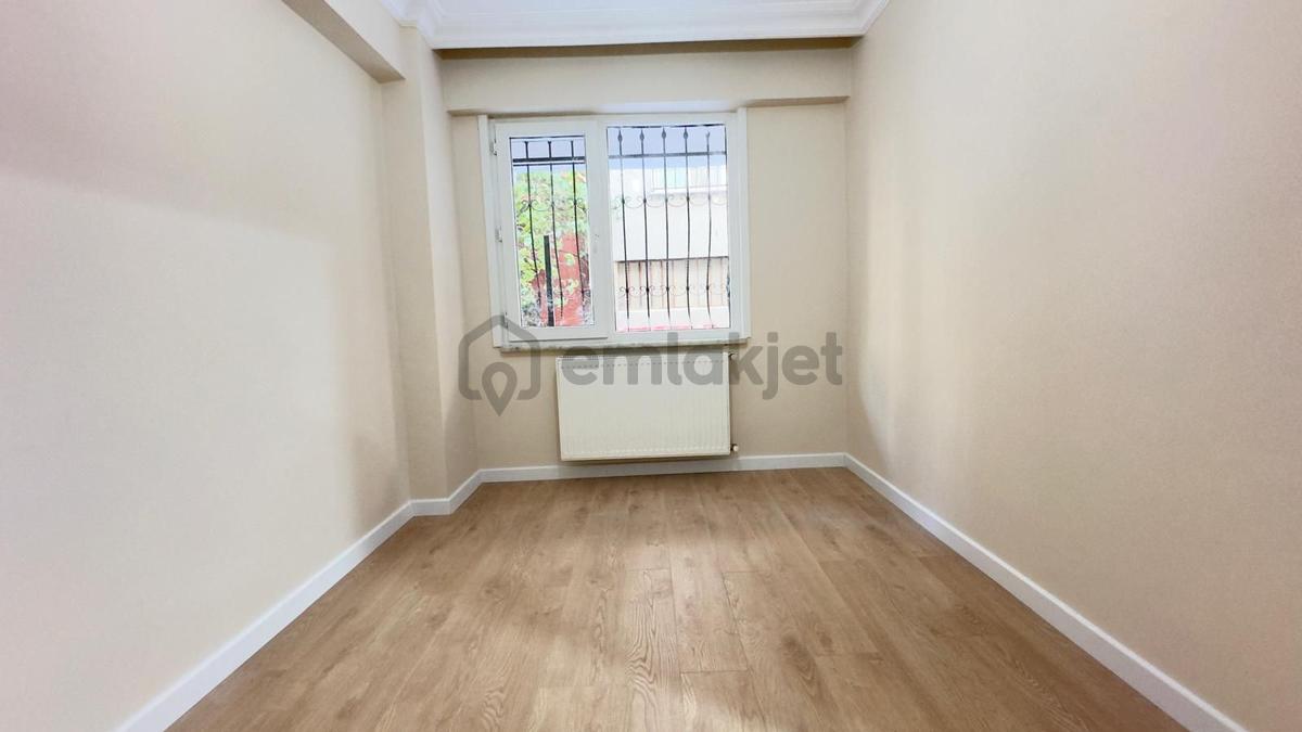 Çekmeköy Hamidiye Mh'de Satılık 2+1 75m² Y.giriş Daire - 15