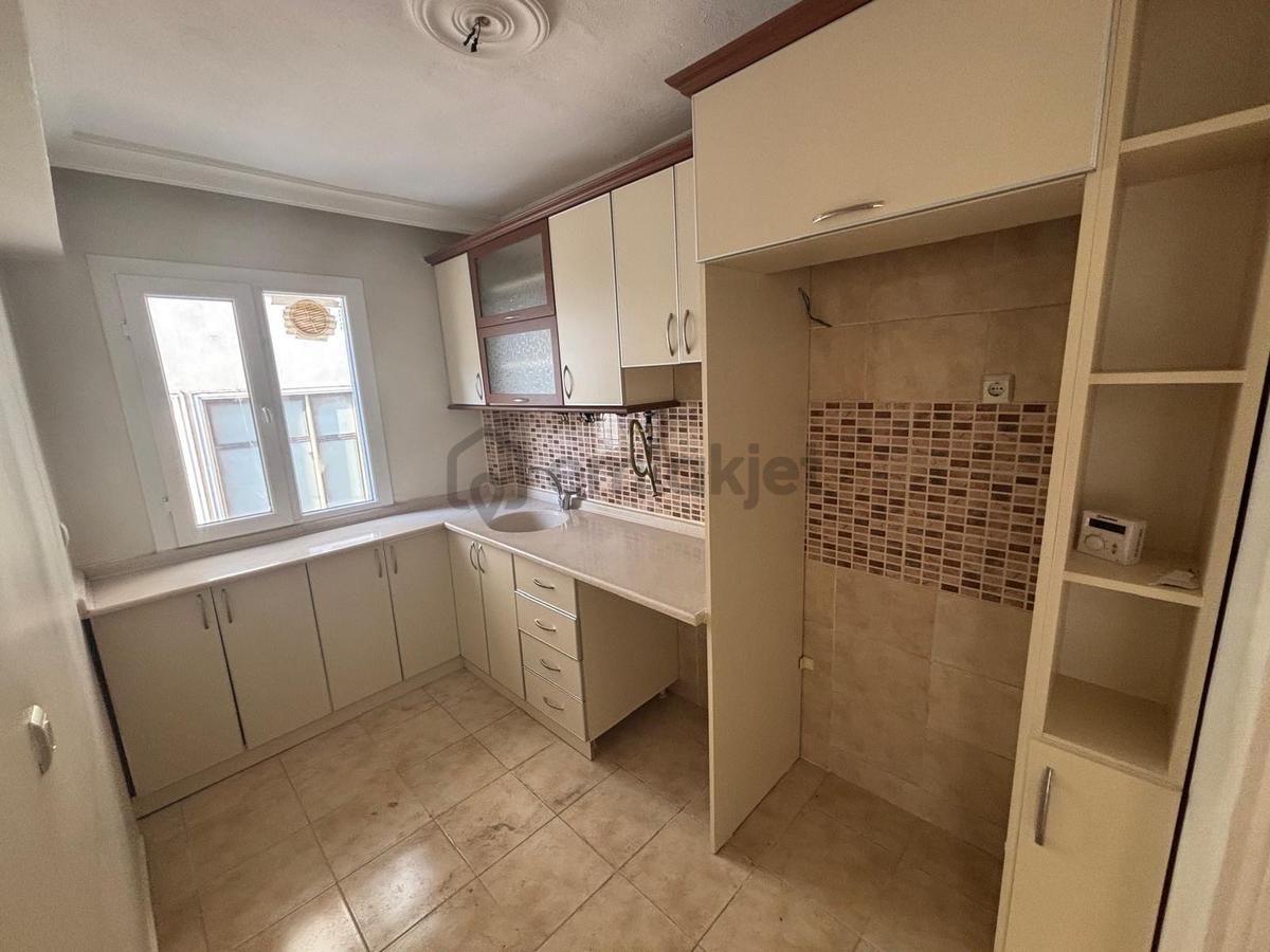Vatan Mahallesi Satılık 2+1 Aydınlık Köşe Daire - 24