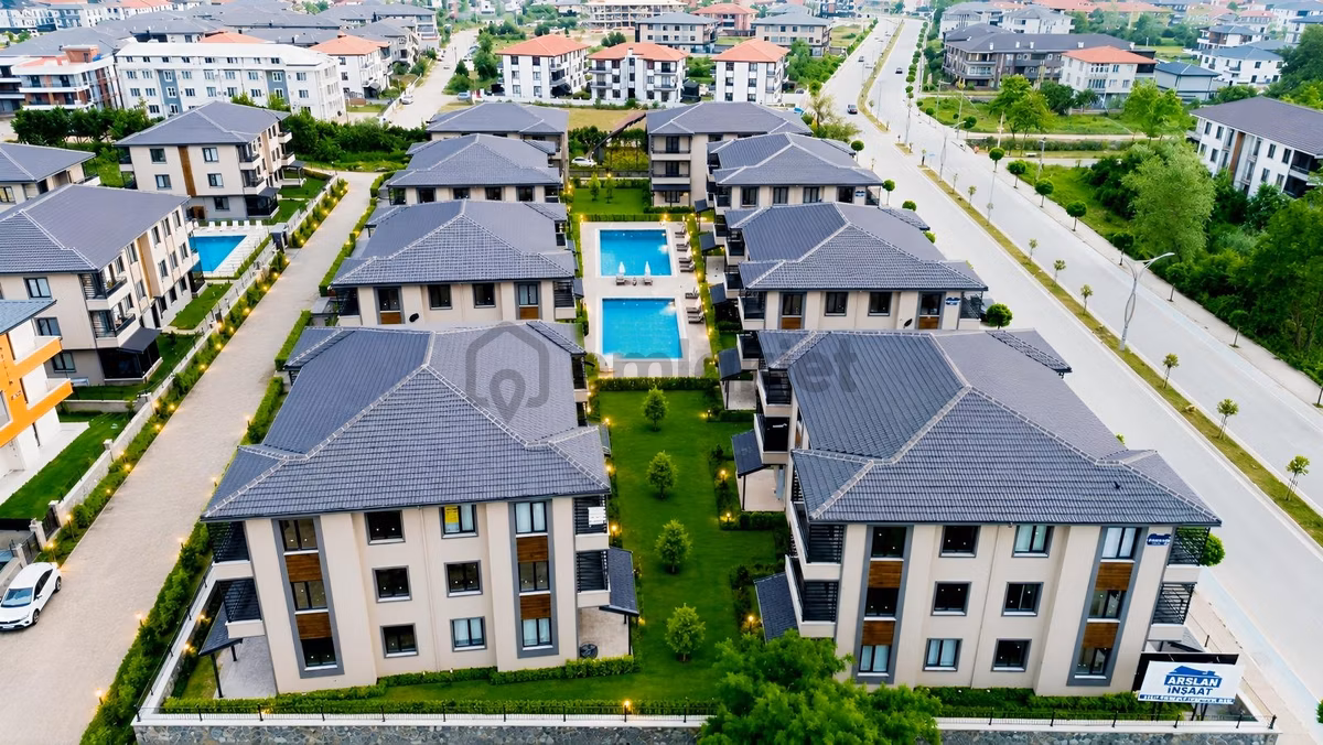 Arslan İnşaat 2.000 Peşin 24 Ay Vade İle Havuzlu Lüks 2+1 Daire