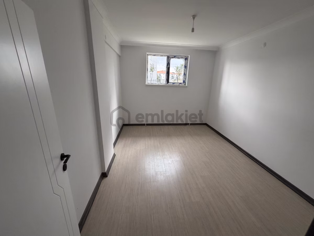Feridun Çelik Mahallesi 2+1 Giriş Sıfır - 10