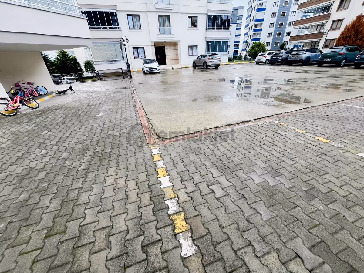 Riva Gym Den Soğuksuda Site İçi - 3