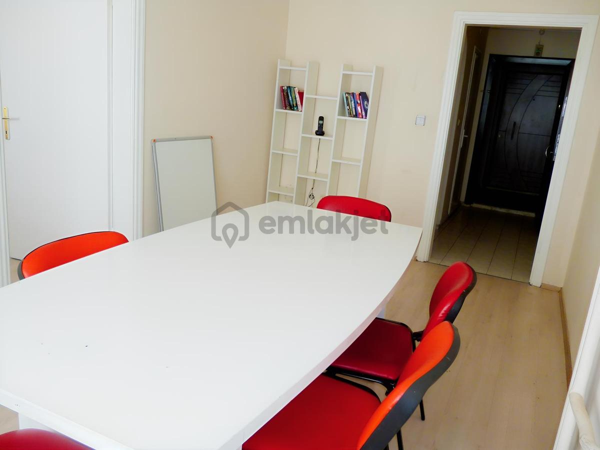 Fomara ' Da Asansörlü Binada,eşyalı,kiralık 1+1 Ofis. - 8