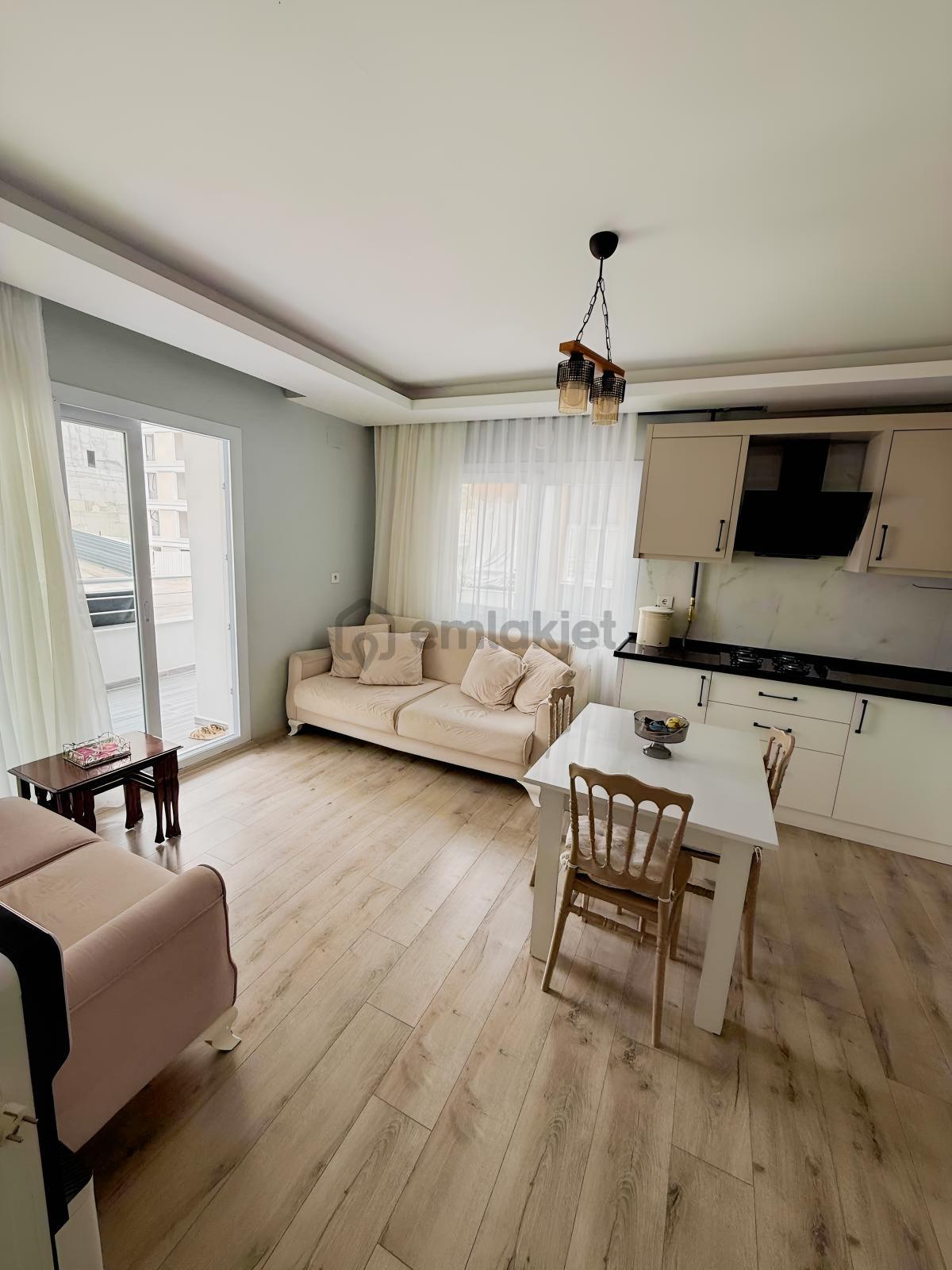 Atatürk Mahallesi 3+1 Satılık Daire - 2