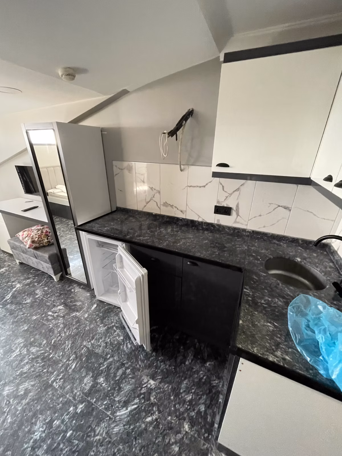 Kiralık Metro Yanı Eşyalı 1+0 Stüdyo Daire - 2