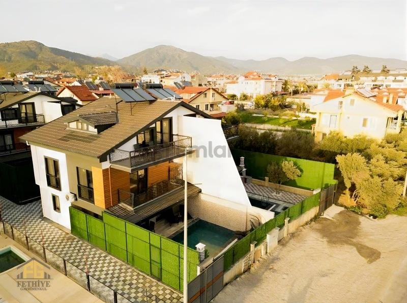 Akarcada Muhafazakar Havuzlu 3+1 Kiralık Villa - 3