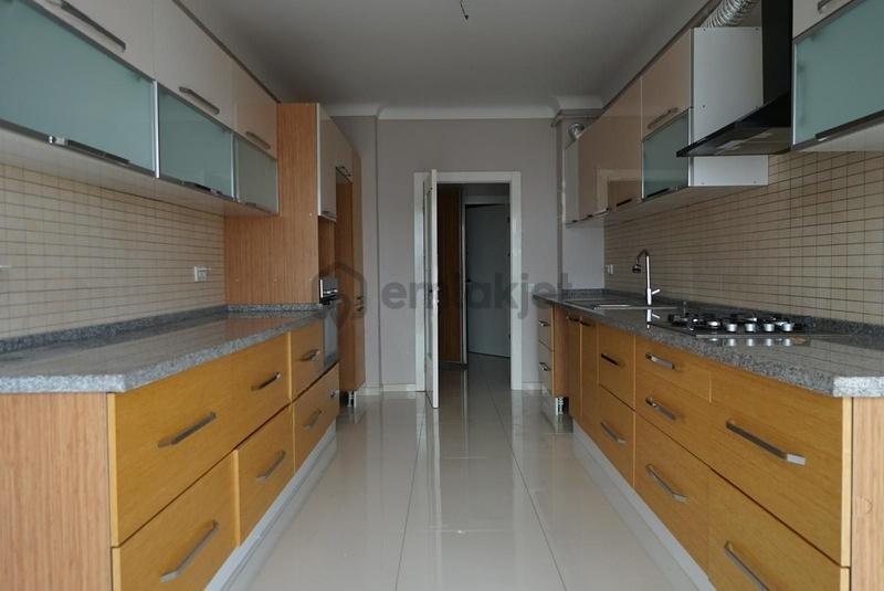 4+1 193 Metre Net Geniş, Bakımlı 3 Cepheli Daire - 11