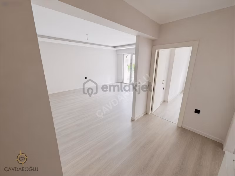 Atakum-yenimahalle'decağaloğlu Bulvarı Üstünde 2+1 Satılık Daire - 3