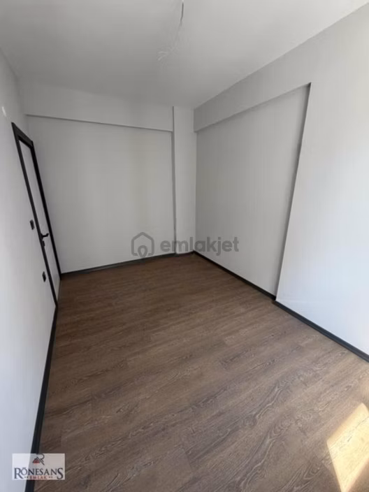 Rönesans Emlak'tan Lüks Satılık 1+1 Daire - 15