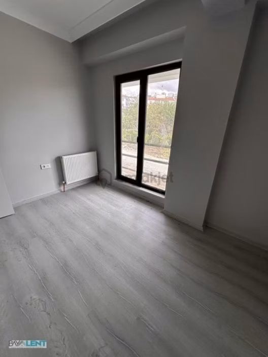 Gaziosmanpaşada Okulun Karşısı Kiralık 2+0 - 10