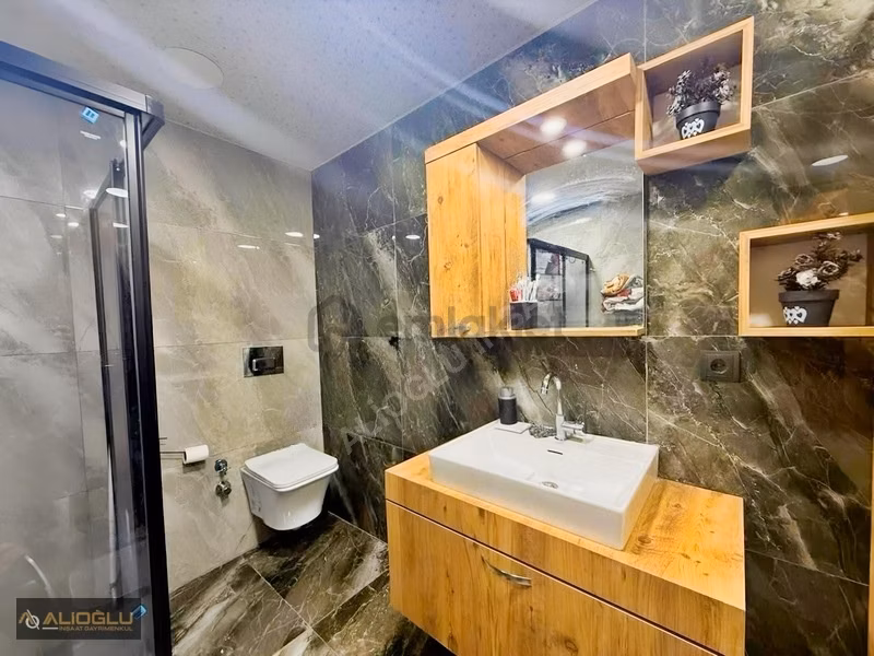 Metrobüse Yakın Güvenlikli Site İçinde Geniş 3+1 Satılık Daire - 8