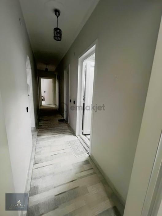 Eminevime Uygun Sıfır Tadilatlı Katta 100m2 2+1 - 16