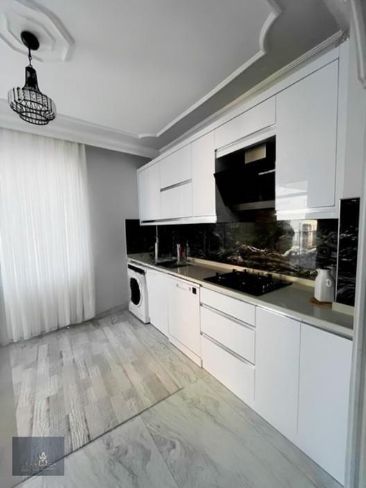 Eminevime Uygun Sıfır Tadilatlı Katta 100m2 2+1 - 20