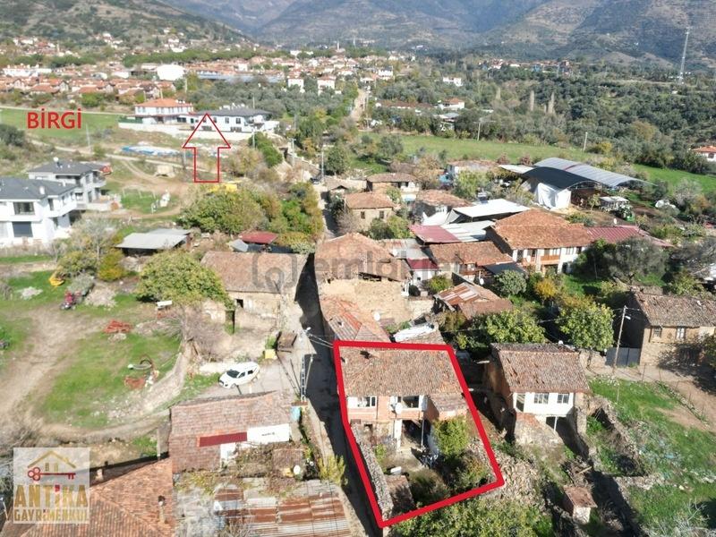 Antika'dan Tarihi Birgide Satılık Bahçeli Taş Yapı Müstakil Ev - 2