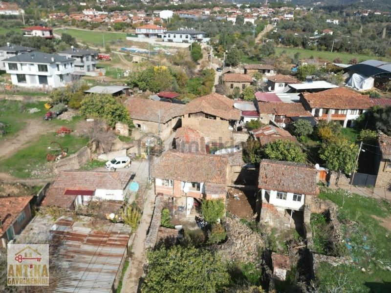 Antika'dan Tarihi Birgide Satılık Bahçeli Taş Yapı Müstakil Ev - 8