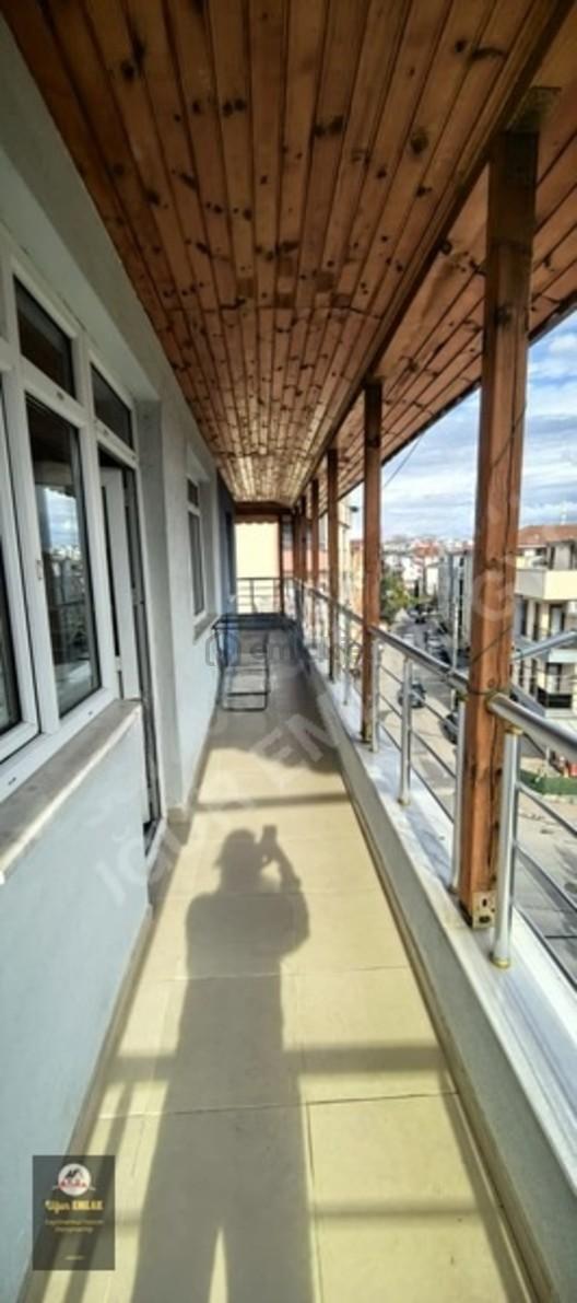 Osmangazi Caddeüstü Köşe Başı 3+1 Kiralık - 10