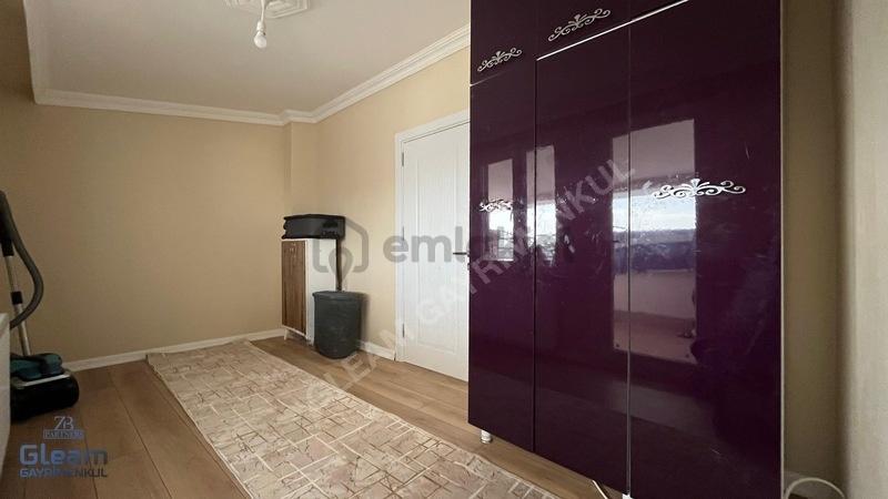 Bahçelievlerde Denize Yakın Satılık 6+1 Villa - 25