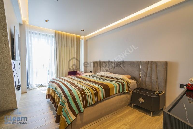 Panoramik Deniz Manzaralı, Havuzlu Satılık 3+2 Villa - 15