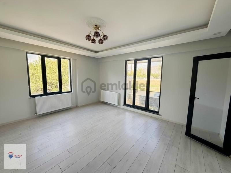 Remax Dem'den Arslanlı Da 140 M2 Geniş 3+1 Satılık Daire - 18