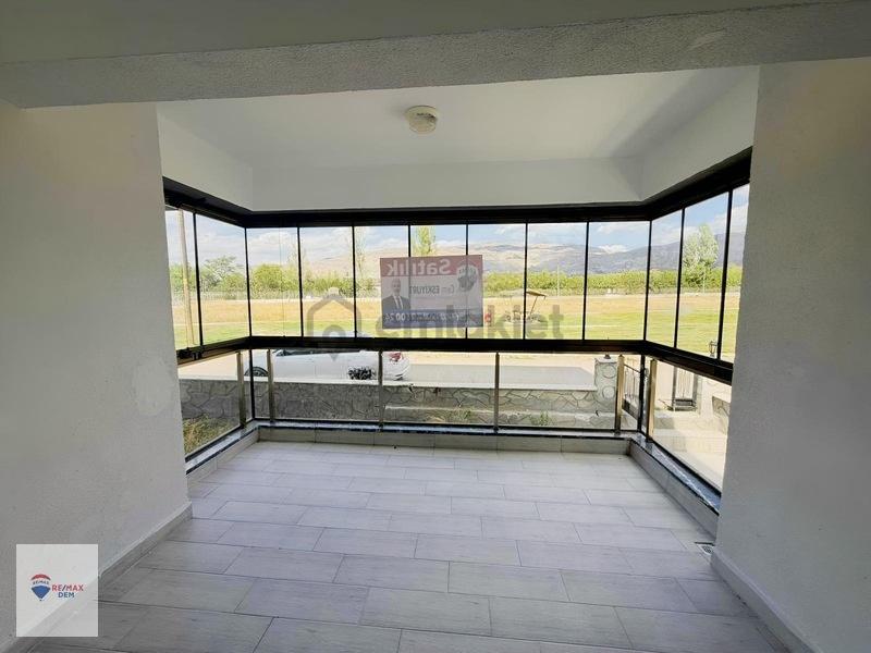 Remax Dem'den Arslanlı Da 140 M2 Geniş 3+1 Satılık Daire - 21