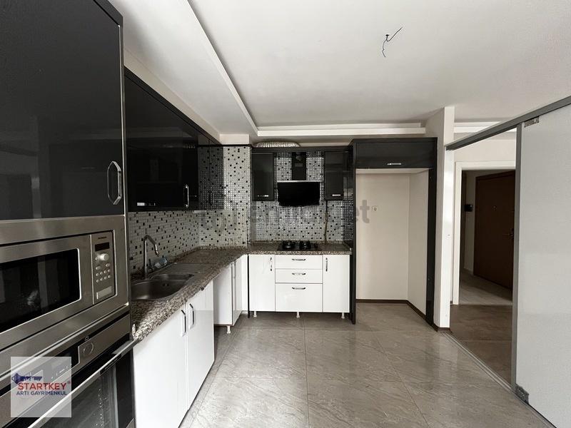 Donanmacı Mahallesi'nde Satılık 3+1 Daire - 6