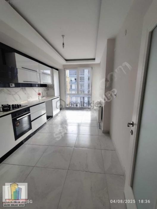 Türk-iş Konutlarında Kiralık 3+1 Geniş Daire - 19