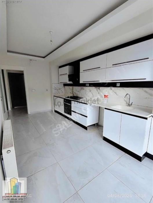 Türk-iş Konutlarında Kiralık 3+1 Geniş Daire - 3