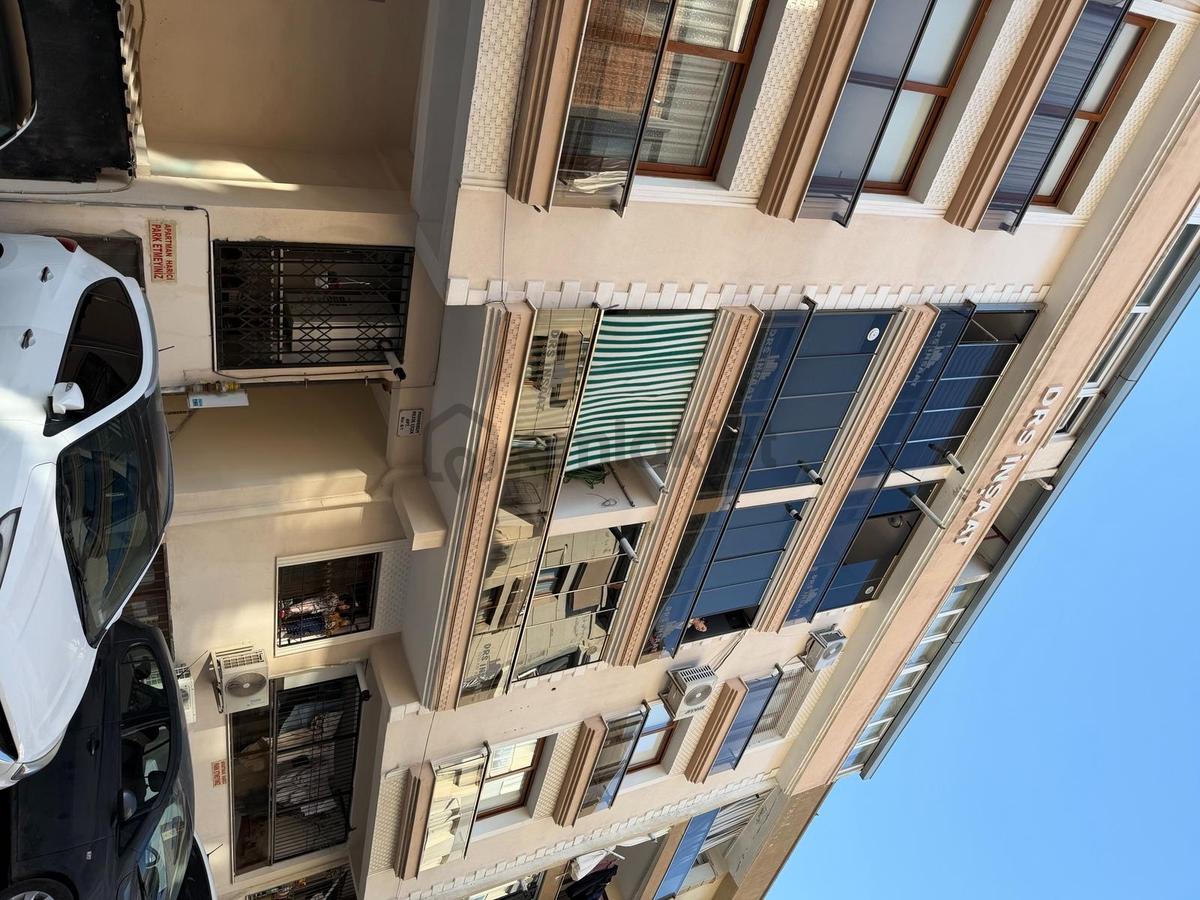 Buca Kozağaç'ta Eşyalı Doğalgazlı Ebeveyn Banyolu 1+1 Daire - 15