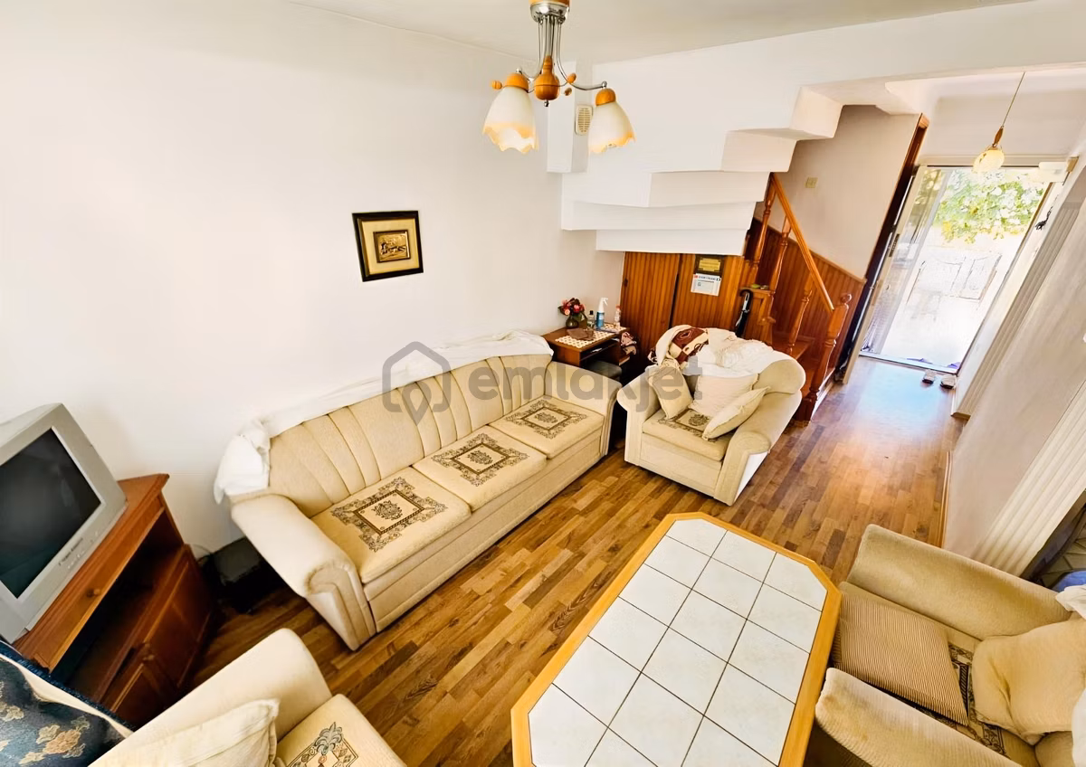 Güre'de Deniz'e Yürüyüş Mesafesinde Satılık Köşe 3+1 Villa - 7