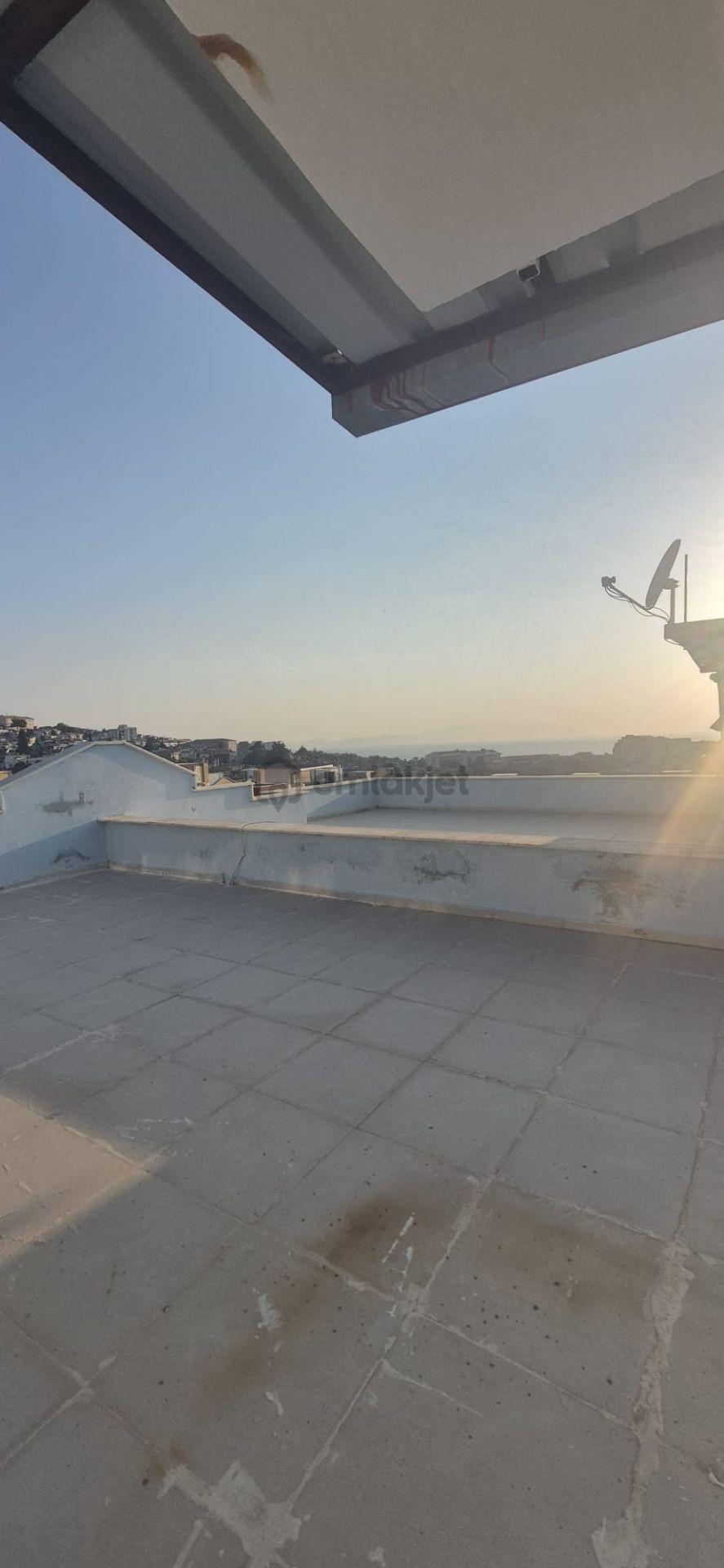 Eşyalı Kiralık Deniz Manzaralı 3+1 Villa - 2