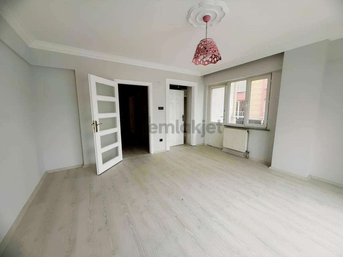 Reksa'dan Merkezde 3+1 Satılık Daire - 3