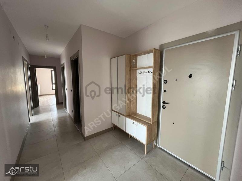 Arstu Gm Haliseden İnderede Şehir Manzaralı Kiralık Ara Kat - 19