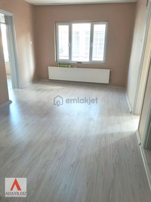 Adapazarı Merkezde Kiralık 3+1 Daire