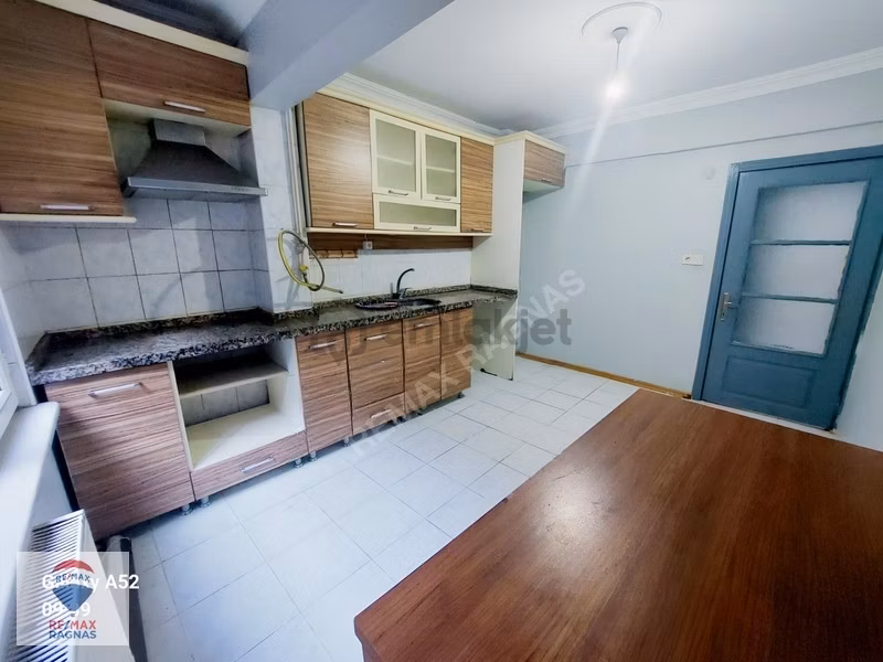Kandilli. Rasathanesine Yakın Kiralık 2+1 Daire - 12