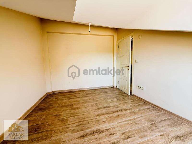 Parlak'tan Genç Binada 3+1 Asansörlü Merkeze Yakın Daire* - 16