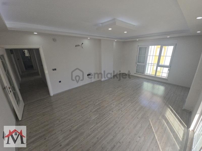 Yenigünde Havuzlu Sitede 3+1 Kiralık Daire - 11