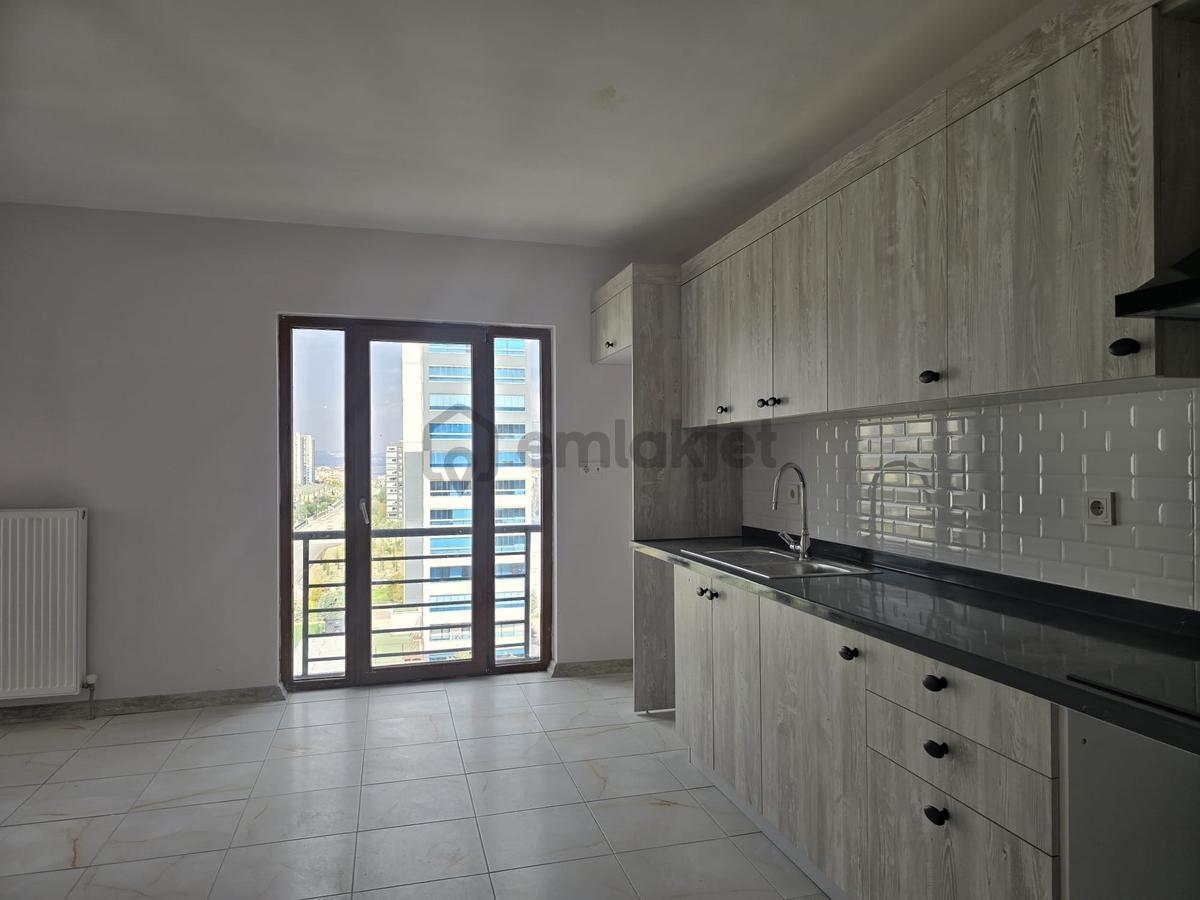 Yeni Bağlıca'da Kiralık 5+2 Geniş Çatı Dubleks Daire - 38