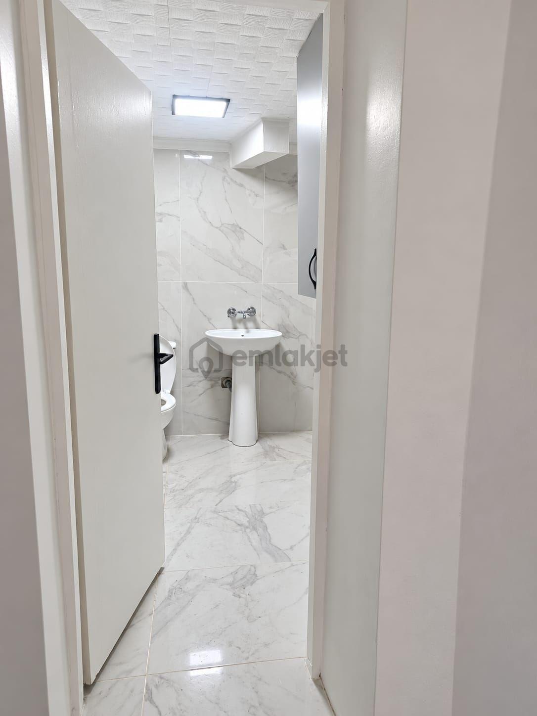 Kadınlar Denizi'nde Yeni Tadilatlı 2+1 Kiralık Daire - 8