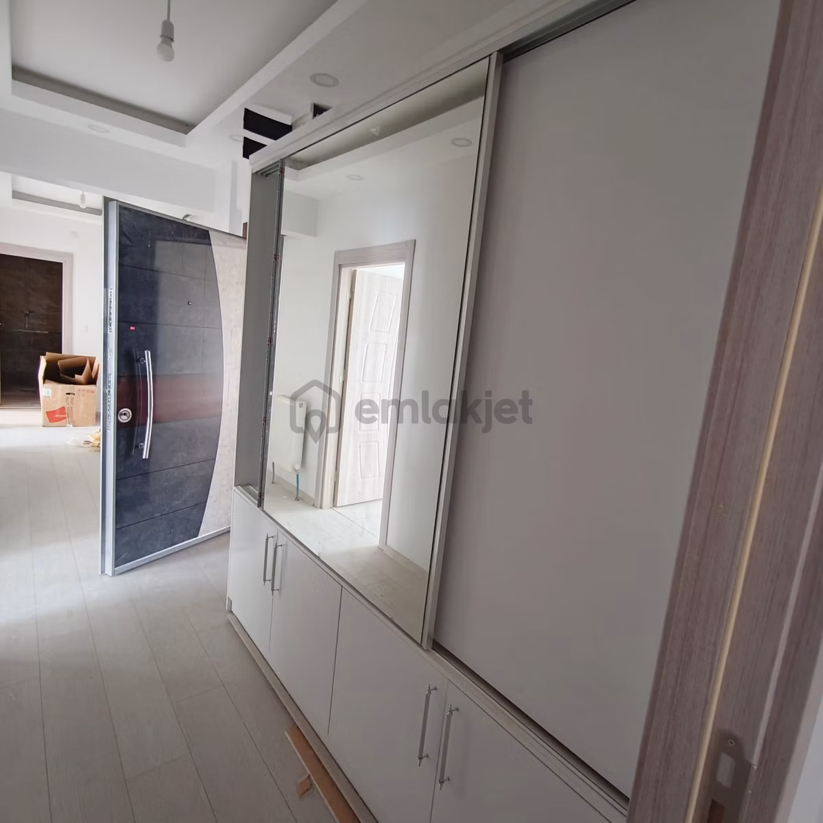 C.k.dan Güney Cephe Site İçinde Satılık 3+1 Daire - 13