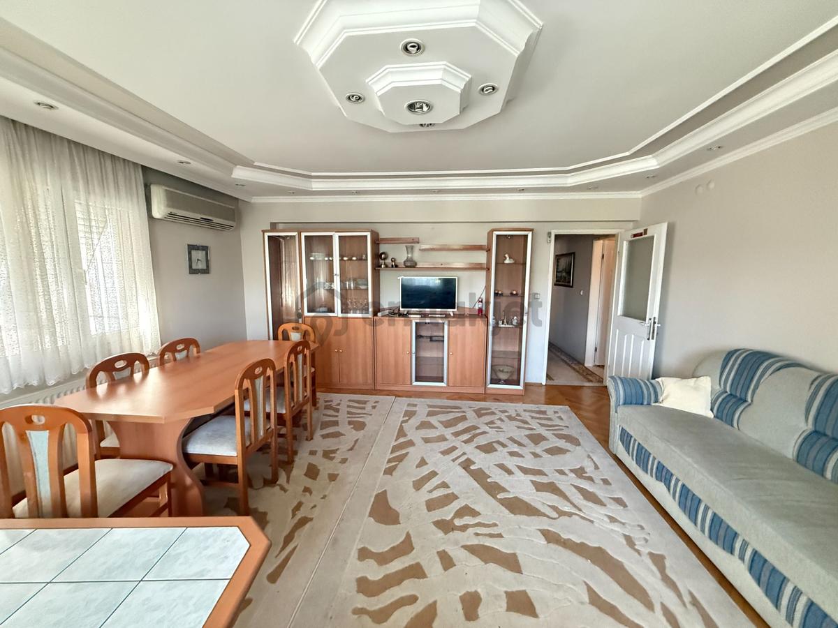 Buca Çevik Bir'de Kiralık Full Eşyalı 3+1 Daire (120m²) - 4