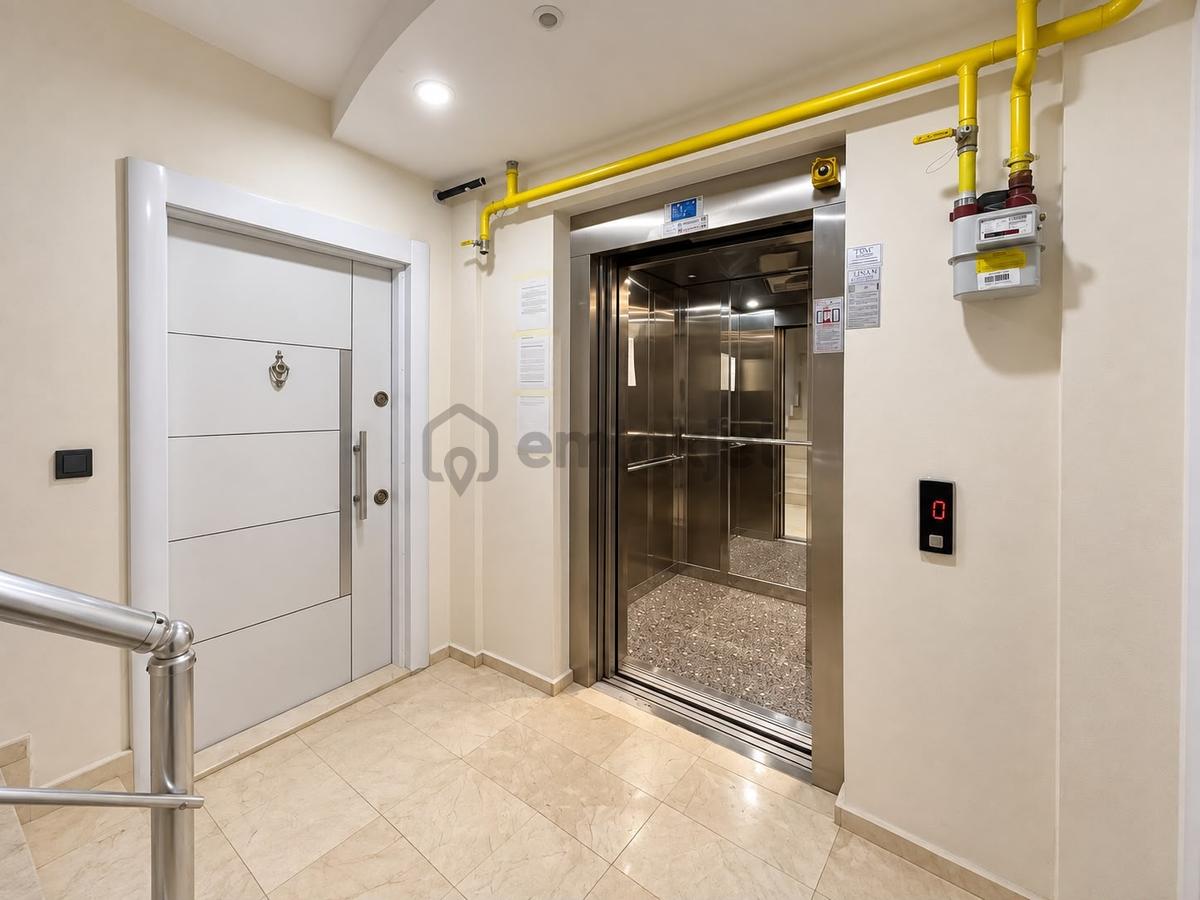 Remax Palm'den Bahçelievlerde Toros Üni.'ye 2dk Satılık 2+1 - 14