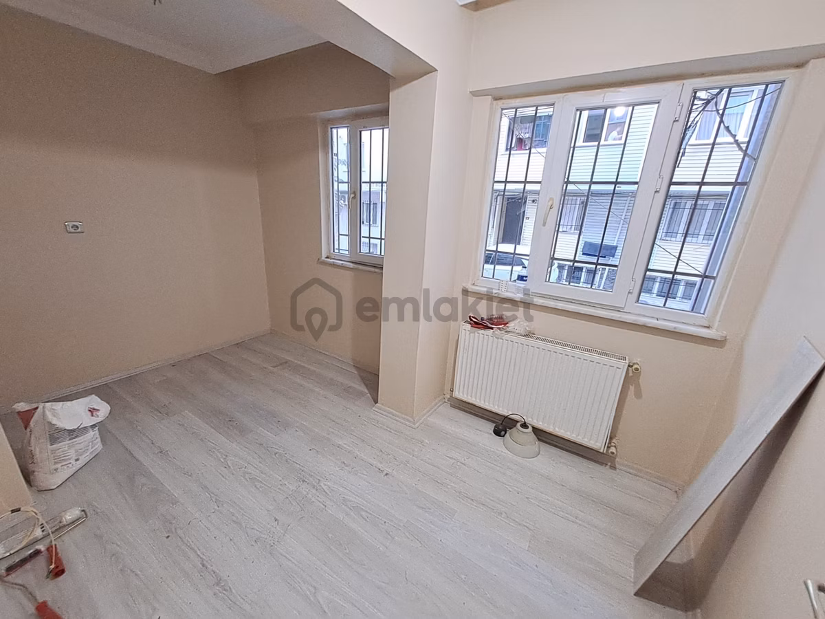 50. Yıl Mahallesinde Satılık Yüksek Giriş Daire - 6