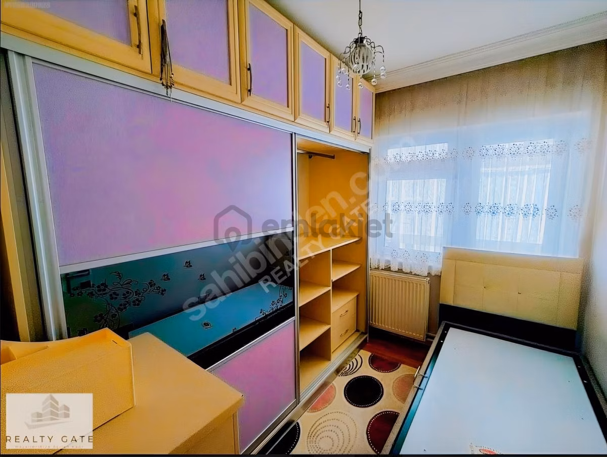 Ayvalı'da Yeni Eşyalı 3+1 Kiralık Daire - 4