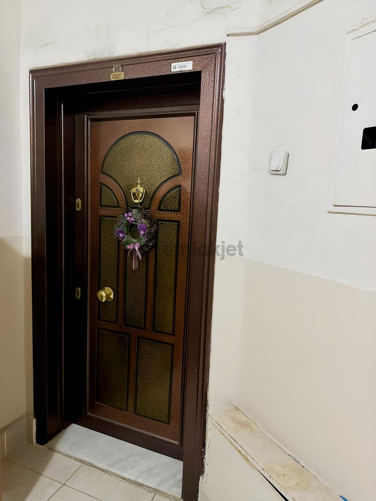 Barış Caddesine Yakın Kiralık Geniş 2+1 Daire - 14