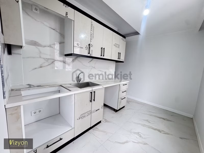 Muhteşem Sıfır Arakat Kiralık 2+1 Daire - 13